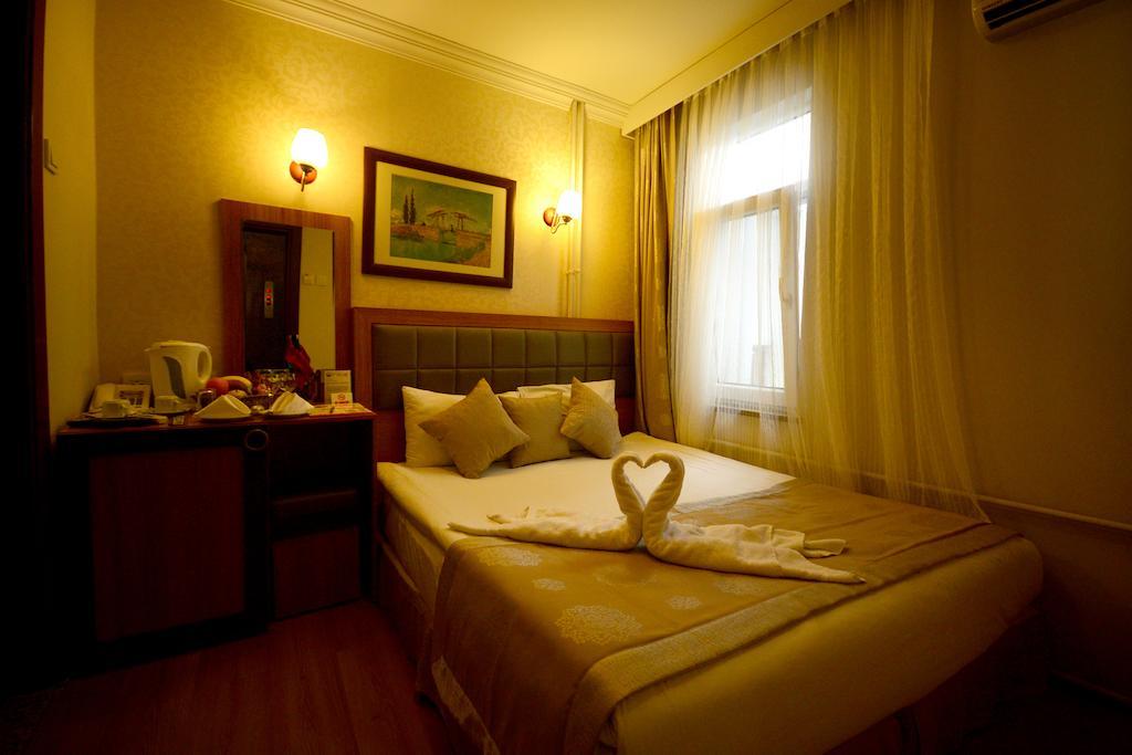 צ'נקלה Anzac Hotel חדר תמונה