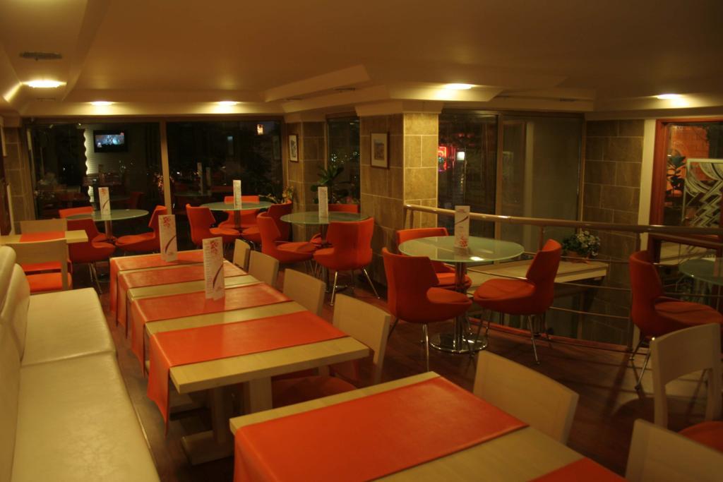 צ'נקלה Anzac Hotel מסעדה תמונה